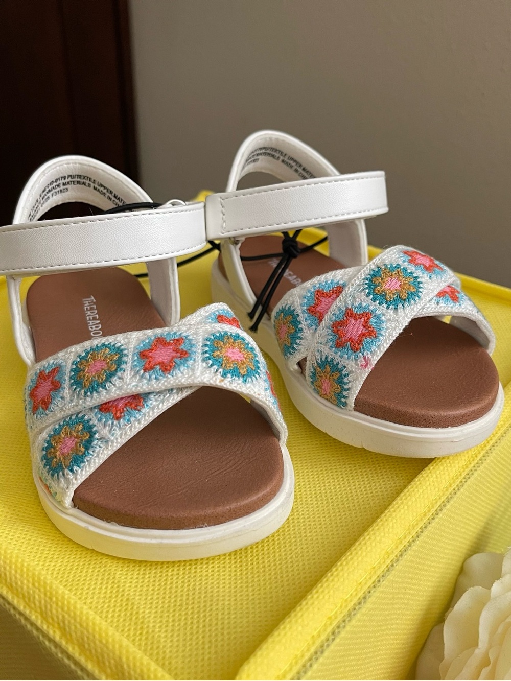 White Kids Sandals with Crochet Star Accents